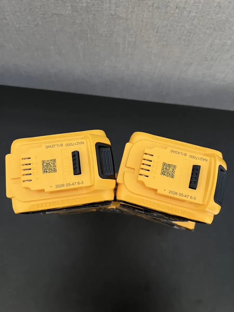 Акумулятори DeWalt 18V 4Ah (DCB182) 5Ah (DCB184)FLEXVOLT 54V 6Ah(DCB546) 9Ah (DCB547) Зарядні пристрої — фото 8