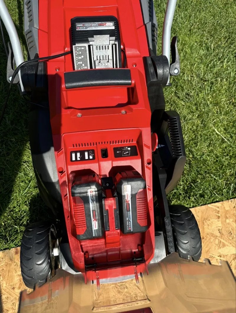 Акумуляторна газонокосарка Einhell GE-CM 36/36 Li 2X4A, зарядне — фото 3