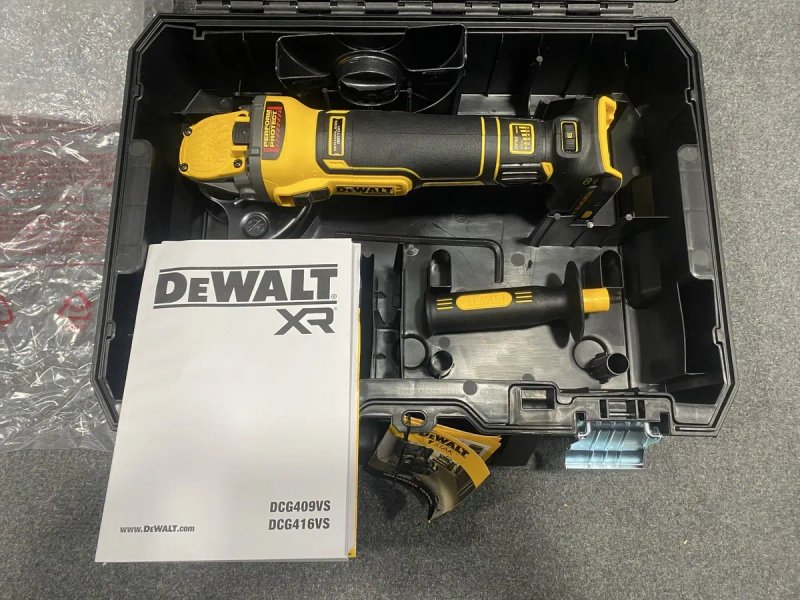 Акумуляторна кутова шліфувальна машина DeWALT DCG409VSNT девальт болга — фото 3