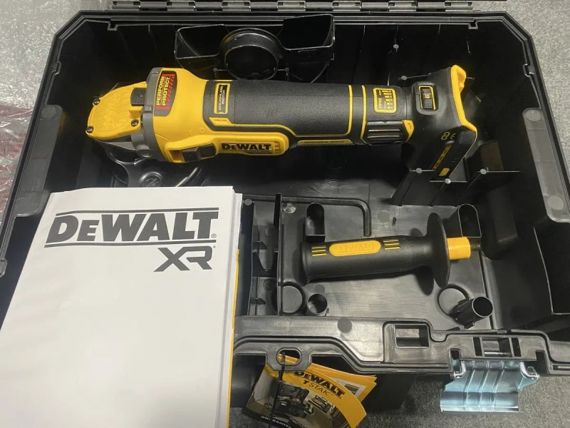 Акумуляторна кутова шліфувальна машина DeWALT DCG409VSNT девальт болга — фото 4