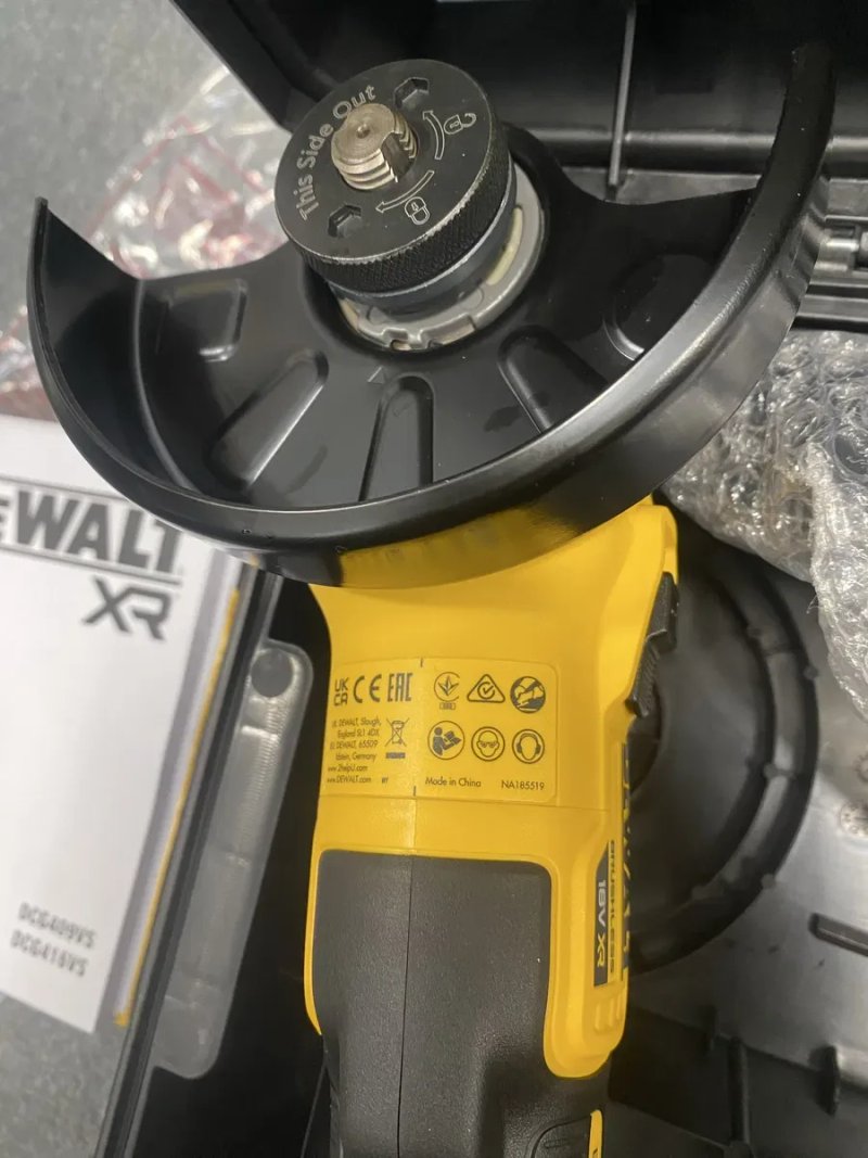 Акумуляторна кутова шліфувальна машина DeWALT DCG409VSNT девальт болга — фото 7