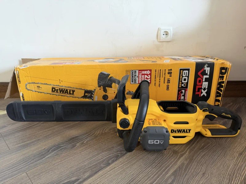 Акумуляторна ланцюгова,цепна пила Dewalt DCCS672X1 60v. — фото 5