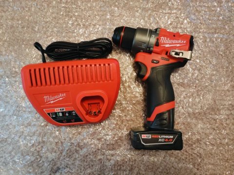 Акумуляторна ударна дриль-шуруповерт Milwaukee 3404-20 3453-20 із США