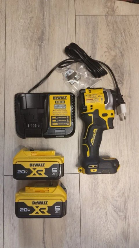 Акумуляторний безщітковий гайковерт DEWALT DCF850B ATOMIC 206Hm США