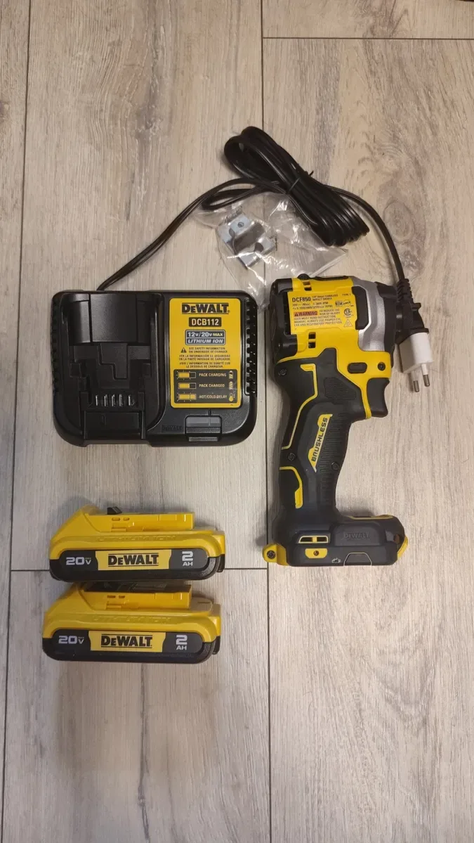 Акумуляторний безщітковий гайковерт DEWALT DCF850B ATOMIC 206Hm США — фото 7