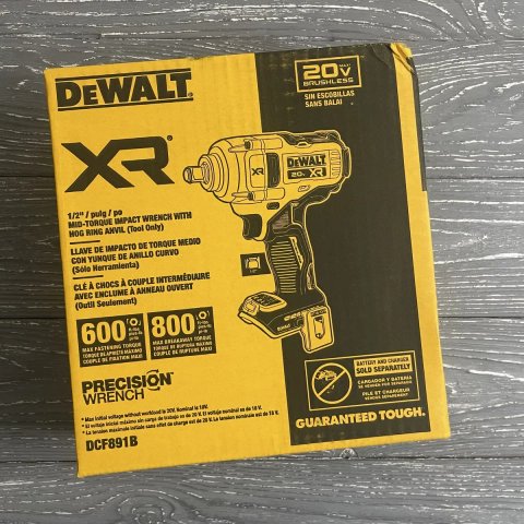 Акумуляторний гайкокрут 1/2 Dewalt DCF891 20V MAX