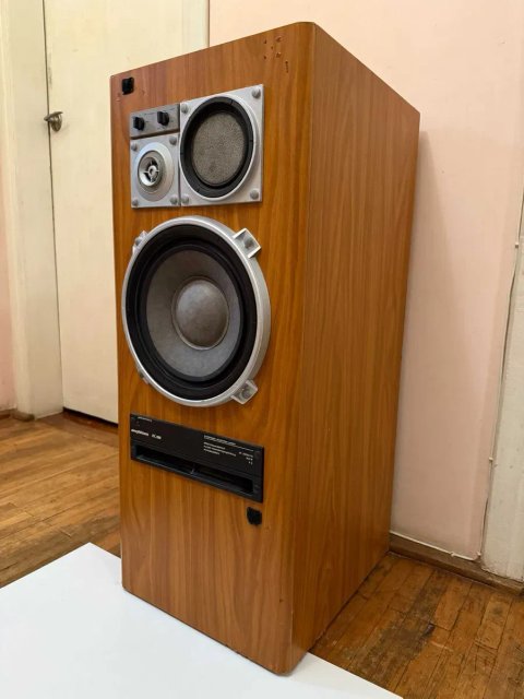 Amphitone AC-022 колекційна,1 штука,200 Вт,4 Ом Амфітон