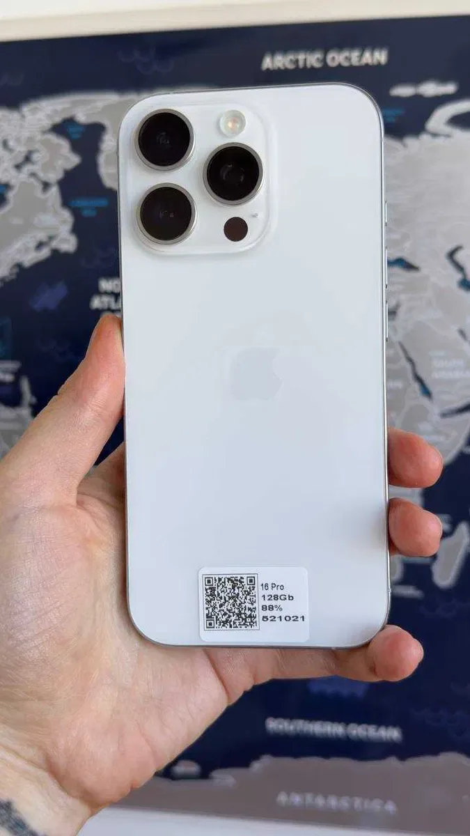 Apple Iphone 16 Pro 128Gb White Titanium Neverlock з фізичною сімкою — фото 3