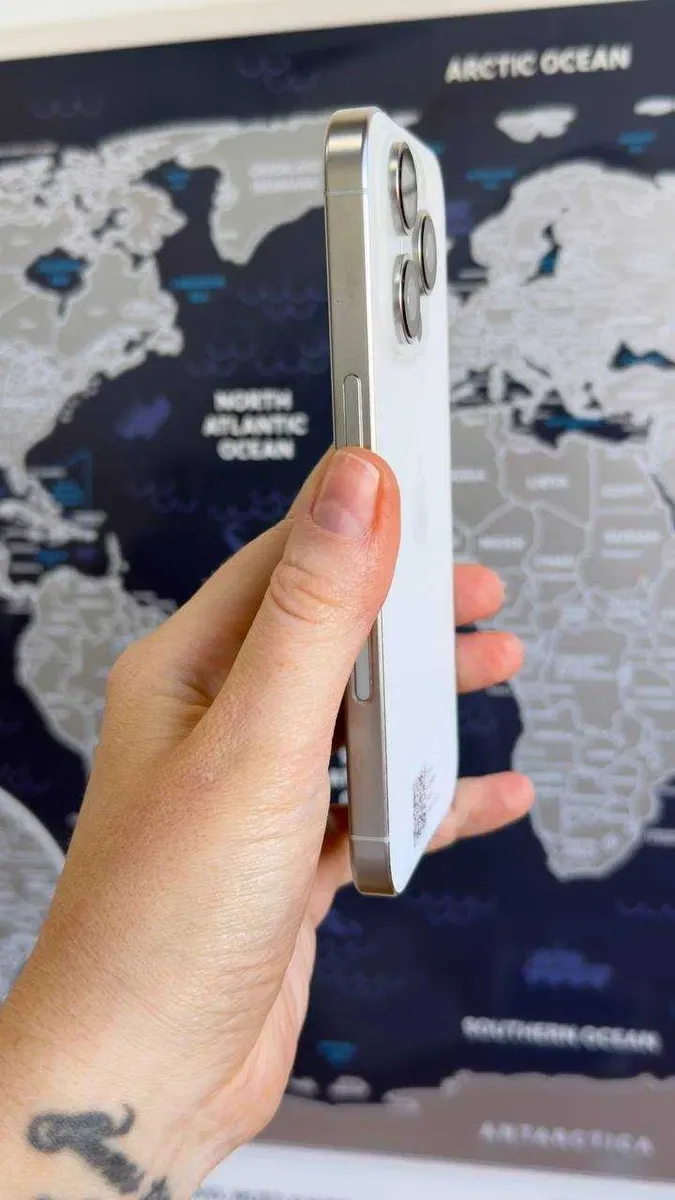 Apple Iphone 16 Pro 128Gb White Titanium Neverlock з фізичною сімкою — фото 4