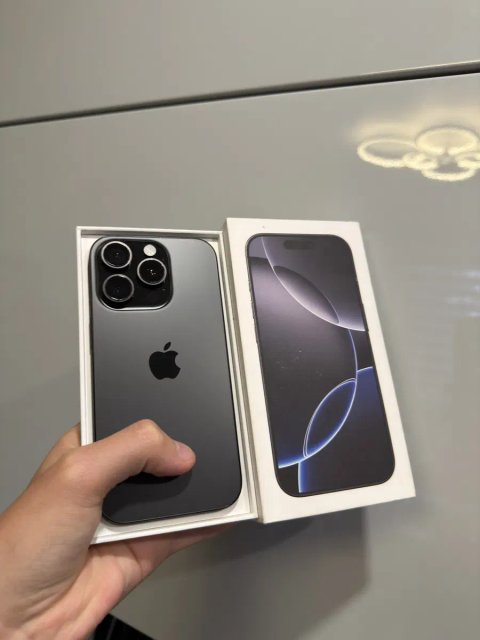 Apple iPhone 16 Pro 256GB Black Titanium ФИЗ-SIM 87% АКБ