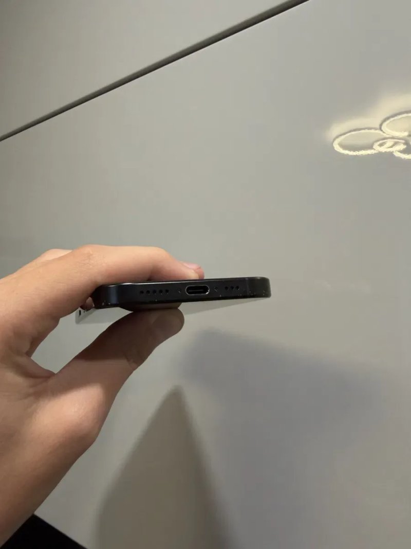 Apple iPhone 16 Pro 256GB Black Titanium ФИЗ-SIM 87% АКБ — фото 4
