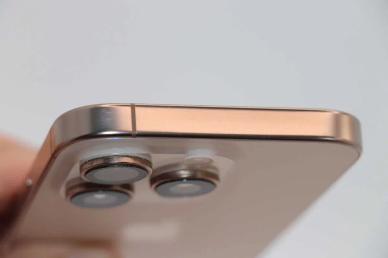 Apple iPhone 16 Pro 256GB Desert Titanium, ідеальний стан,заблокований по Icloud! На запчастини! — фото 4