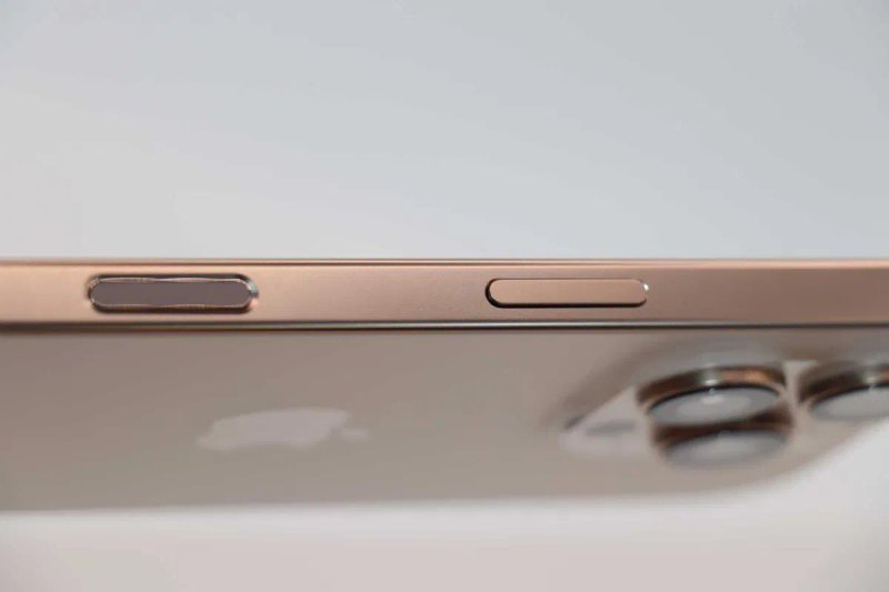 Apple iPhone 16 Pro 256GB Desert Titanium, ідеальний стан,заблокований по Icloud! На запчастини! — фото 6