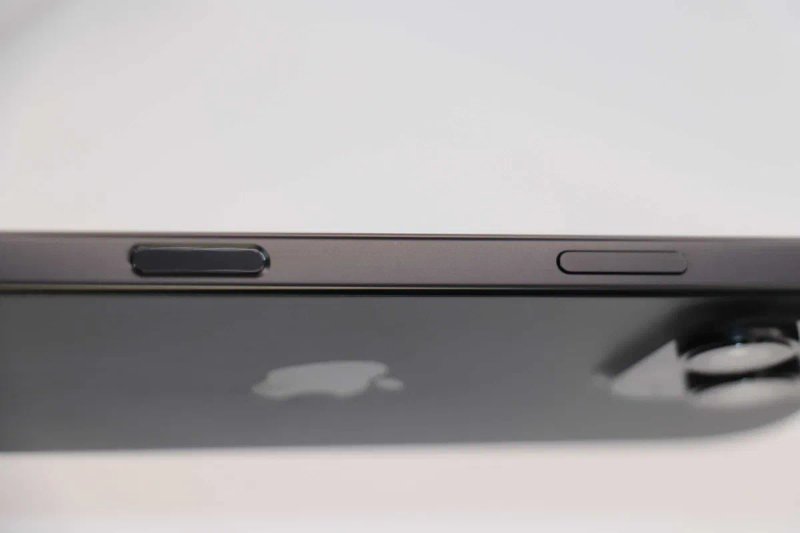 Apple iPhone 16 Pro Max 256GB Black Titanium, ідеальний стан! заблокований по Icloud!На запчастини — фото 6