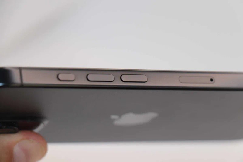 Apple iPhone 16 Pro Max 256GB Black Titanium, ідеальний стан! заблокований по Icloud!На запчастини — фото 7