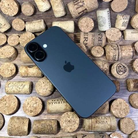 Apple iPhone 17 256Gb Black. Фактично новий, батарея 100%, усього 39 циклів!