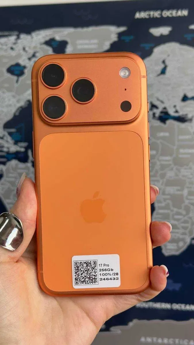Apple Iphone 17 Pro 256Gb Cosmic Orange Neverlock — фото 2