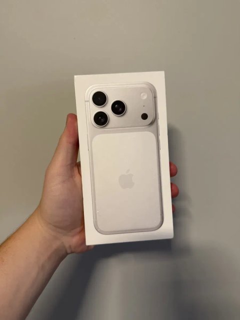Apple iPhone  17 Pro 512Gb. ( Silver )