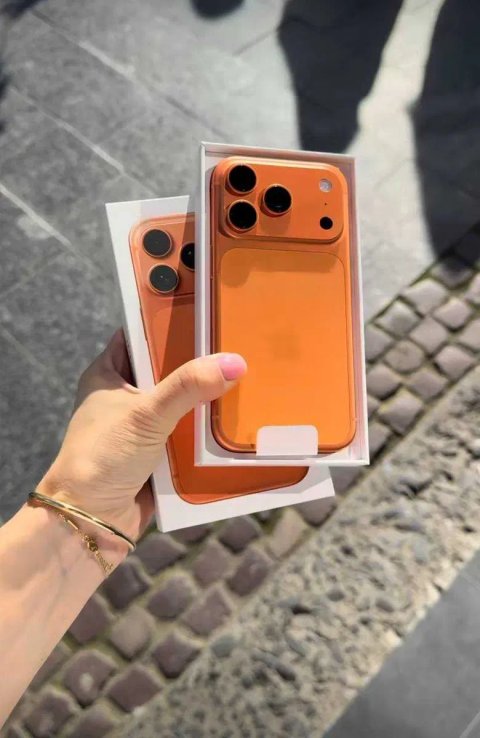Apple iPhone 17 Pro Max 256 gb Cosmic Orange
