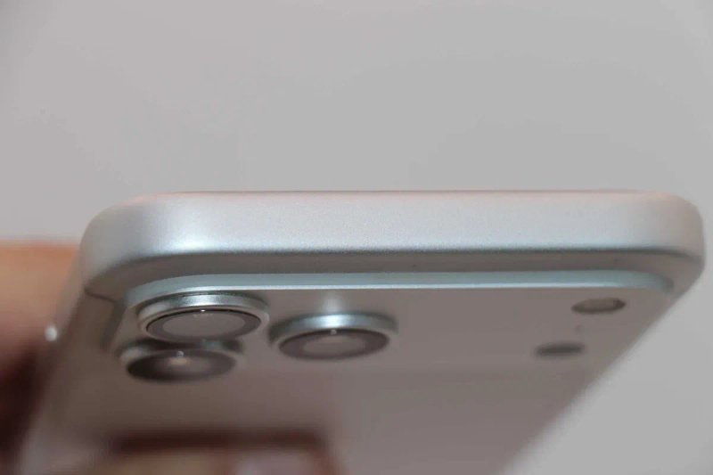 Apple iPhone 17 Pro Max 256GB Silver (MFYM4), заблокований по ICLOUD, ідеальний стан! — фото 4