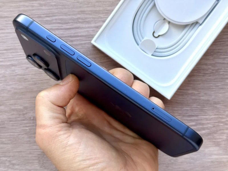 Apple Iphone 17 Pro Max Deep Blue 256gb Open Box — фото 6