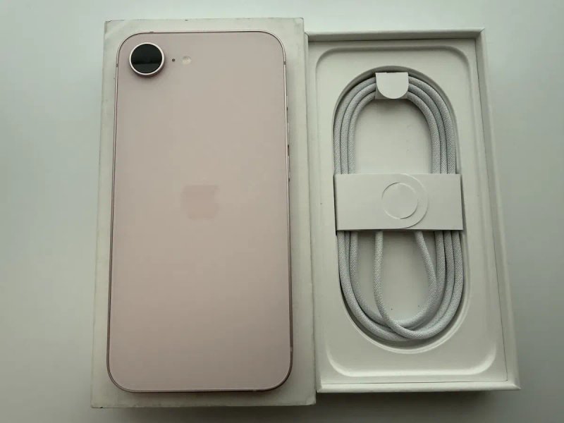 Apple iPhone 17е 256gb Soft Pink Neverlock 100% — фото 2