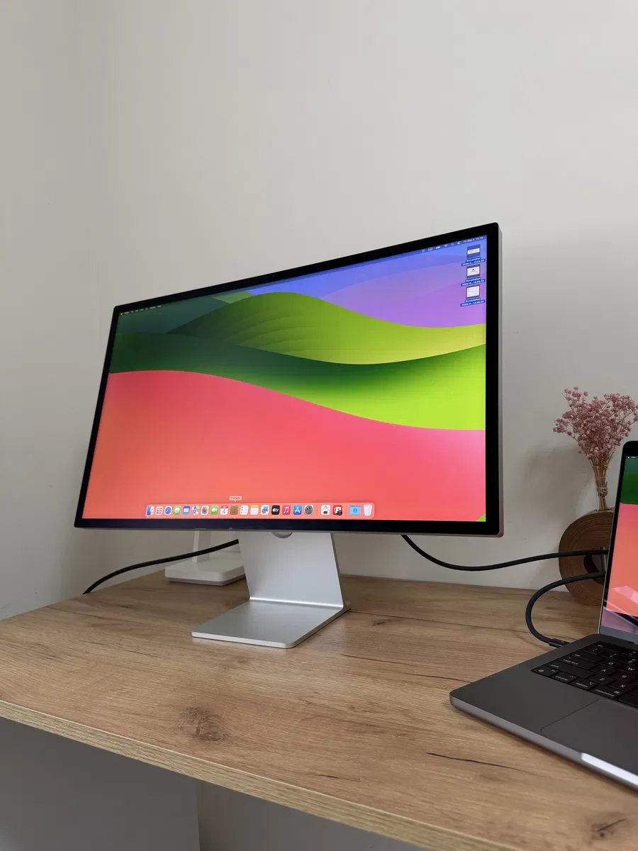 ＜本日限定特価！＞【5K Retina】AppleStudioDisplay Купити Apple Studio Display 27 Inch 5K Retina Tilt-Adjustable