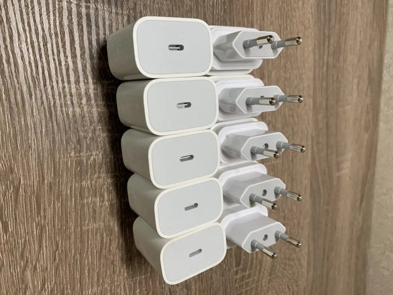 Apple USB-C 20w A2305 зарядка для Iphone Оригінальний блок живлення — фото 4