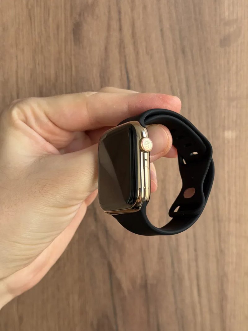 Apple Watch 9 45mm Gold Stainless Steel — фото 3