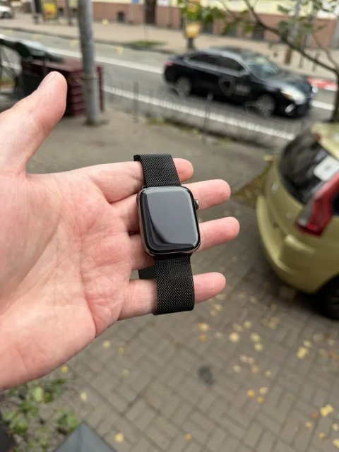 Apple watch series 6 44mm в сталевому корпусі