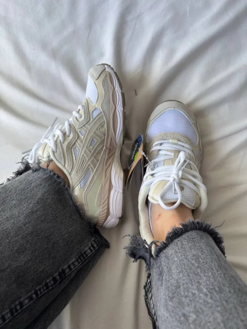 Asics Gel-Nyc Beige трендові жіночі кросівки асікс гель нюк — фото 5