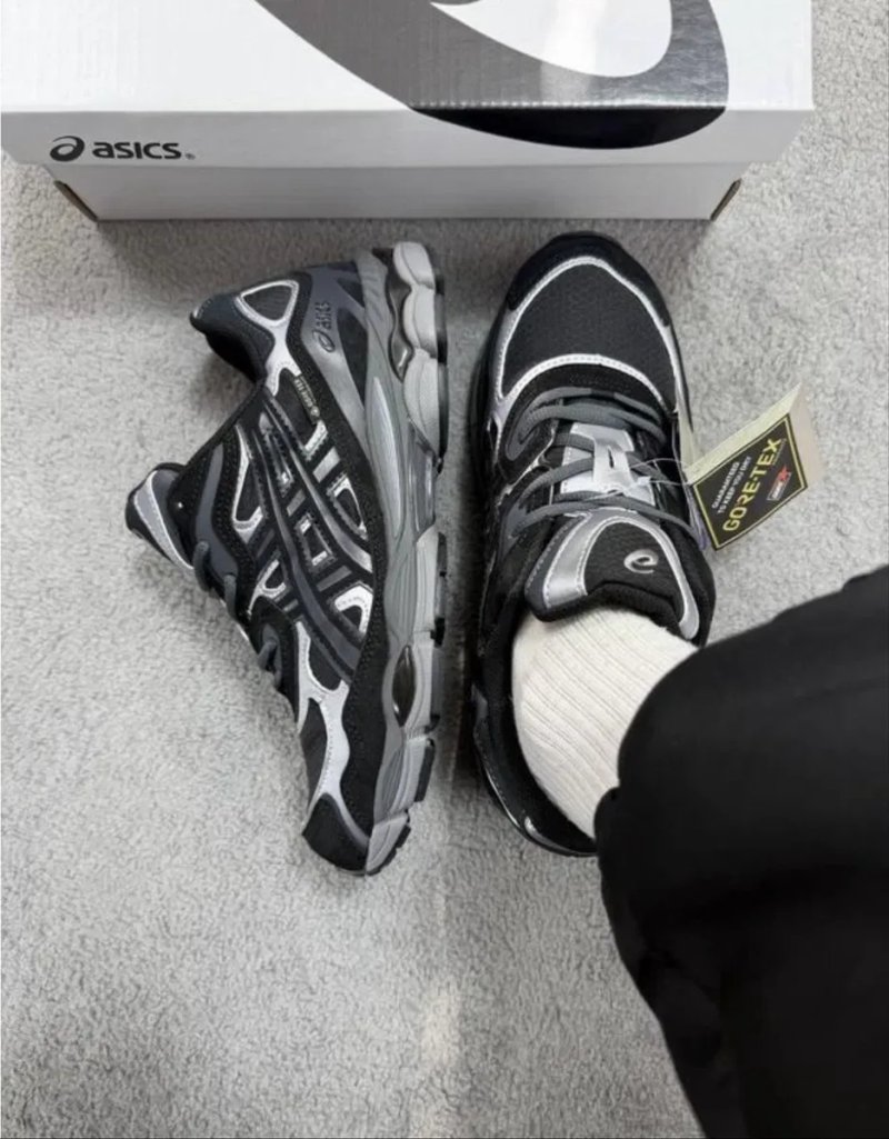 Asics Gel NYC Gore-Tex Black Silver — фото 2