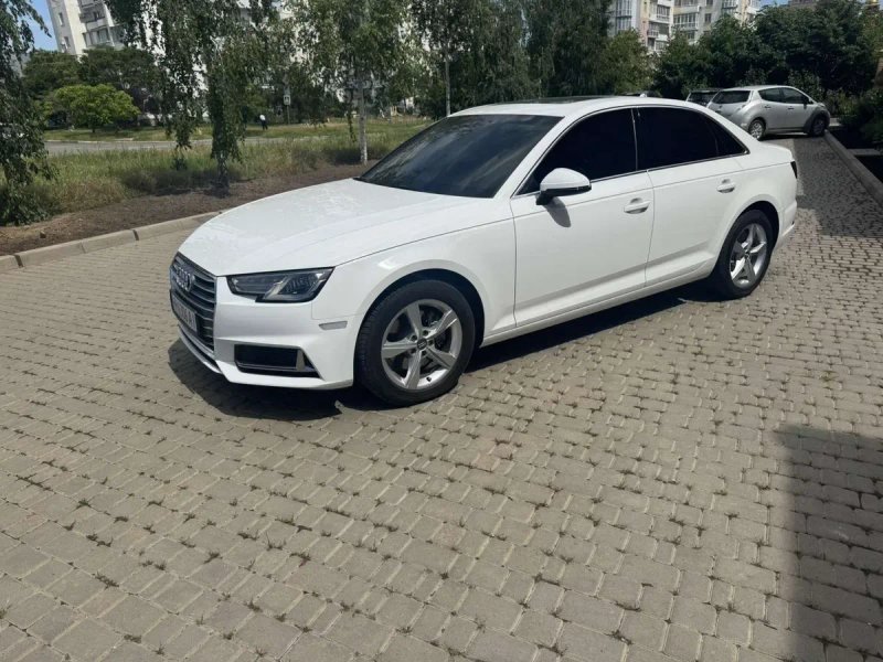 Audi a4 автомат в белом цвете 2019 г 2.0 бензин ауди а4 обмен на теслу — фото 2