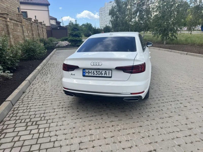 Audi a4 автомат в белом цвете 2019 г 2.0 бензин ауди а4 обмен на теслу — фото 5