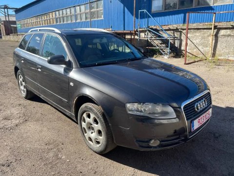 Audi A4 b7( Ауді а4б7)2006 рік  2.0 Дизель Механіка передній привід Гарний універсал