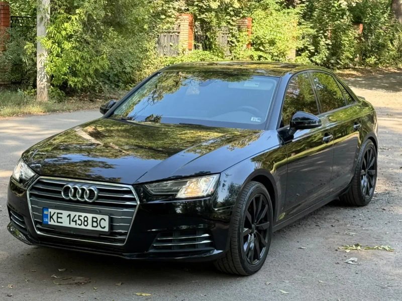 Audi A4 B9 2.0 TFSI Quattro • 252 л.с. • S-tronic • 2017 — фото 2