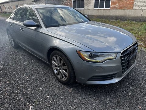 Audi a6 2013 рік 2.0 tfsi , 200 миль пробіг. Хороший стан