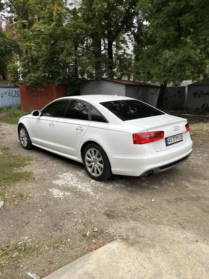 Audi A6 C7 3.0л бензин 2012 рік в хорошому стані — фото 2