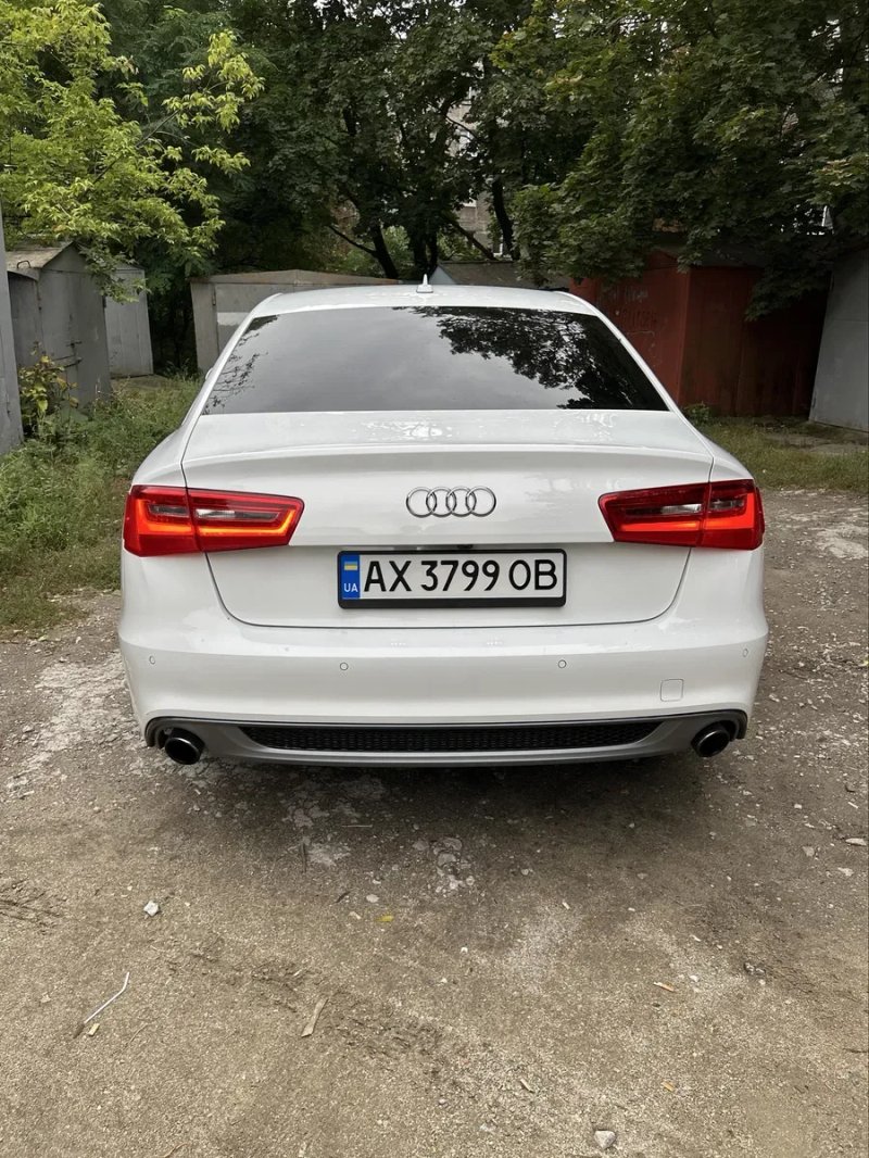 Audi A6 C7 3.0л бензин 2012 рік в хорошому стані — фото 3