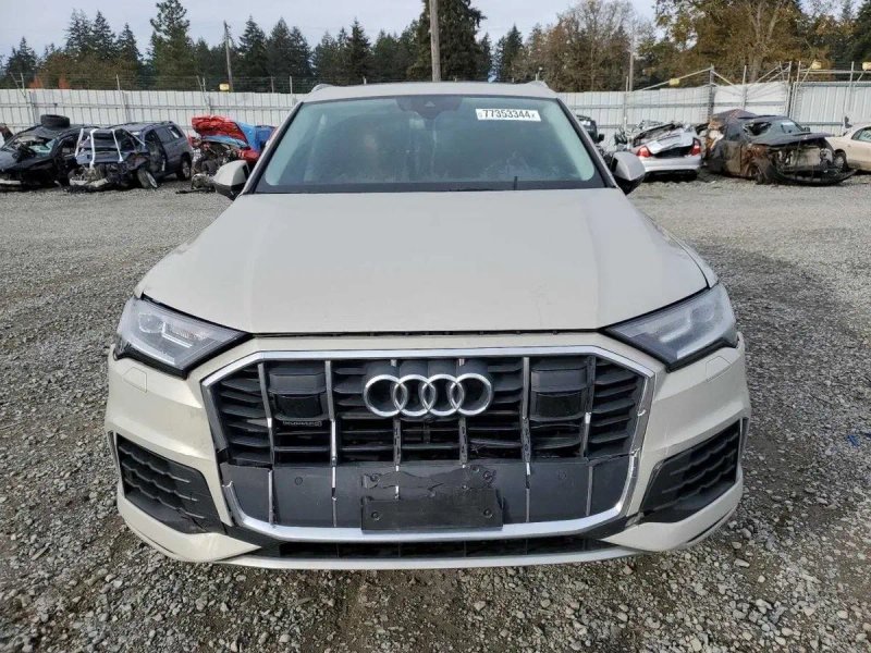 Audi Q7 Premium Plus SR 2020 року - розкішний 7-місний кросовер — фото 5