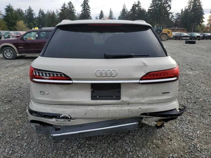 Audi Q7 Premium Plus SR 2020 року - розкішний 7-місний кросовер — фото 6