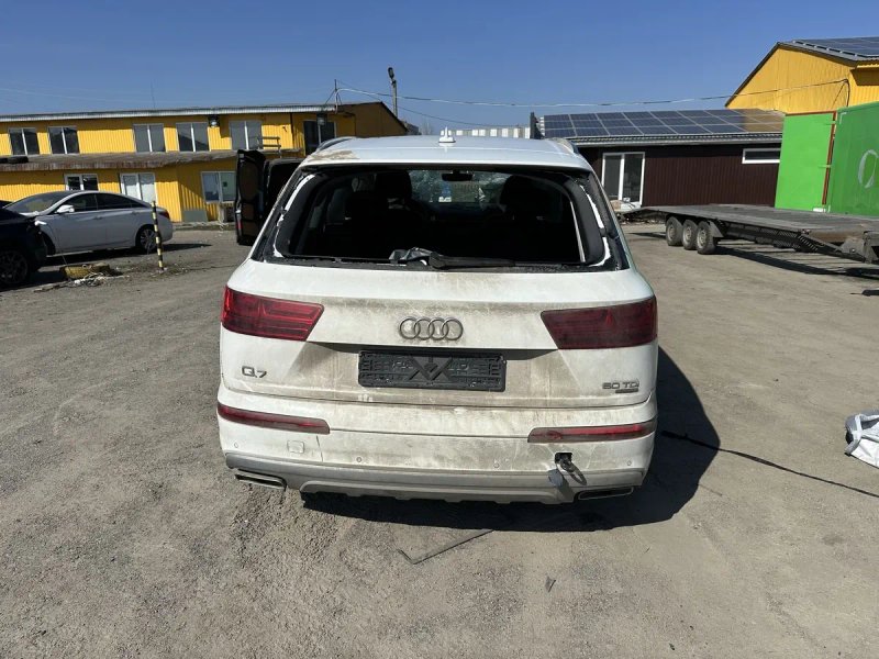 Audi Q7 Продам ( Терміново) — фото 2