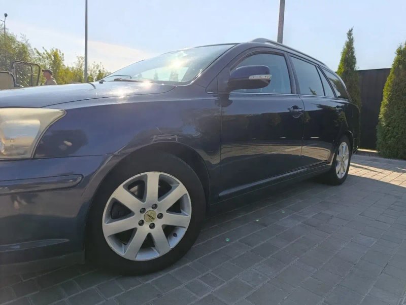 Авто для Військових. Тойота Авенсіс 2.0 дизель. — фото 2