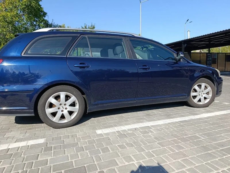 Авто для Військових. Тойота Авенсіс 2.0 дизель. — фото 8