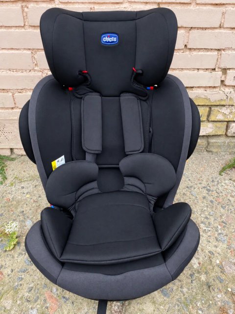 Автокрісло Chicco Unico