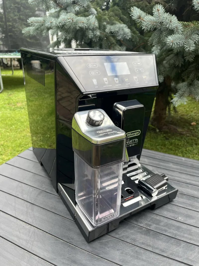 Автоматична кавомашина Delonghi Eletta EVO 2022 рік  гарантія 6 місяців. Пробіг 2200 чашок — фото 6