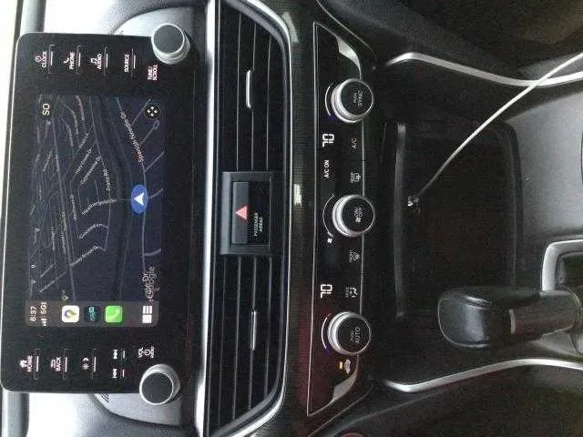 Автомобіль HONDA ACCORD 2018 року з США — фото 7