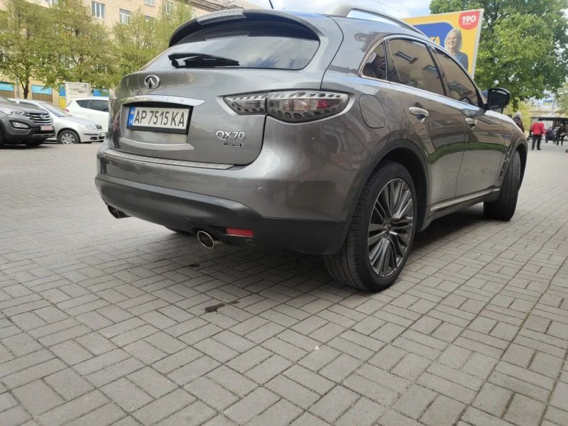 Автомобіль Infinity QX70 Limited газ\бензин 2016 — фото 4