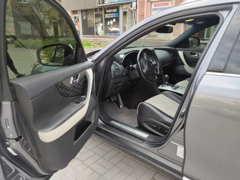 Автомобіль Infinity QX70 Limited газ\бензин 2016 — фото 6