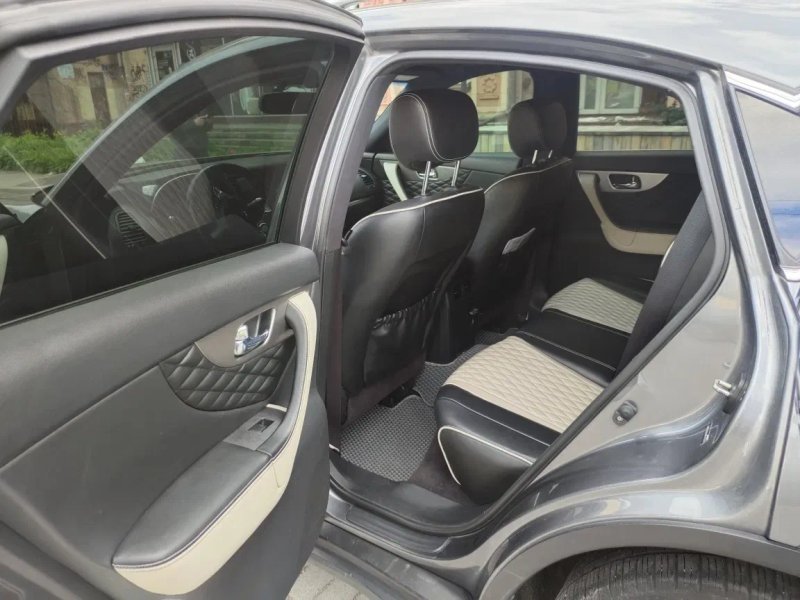 Автомобіль Infinity QX70 Limited газ\бензин 2016 — фото 7